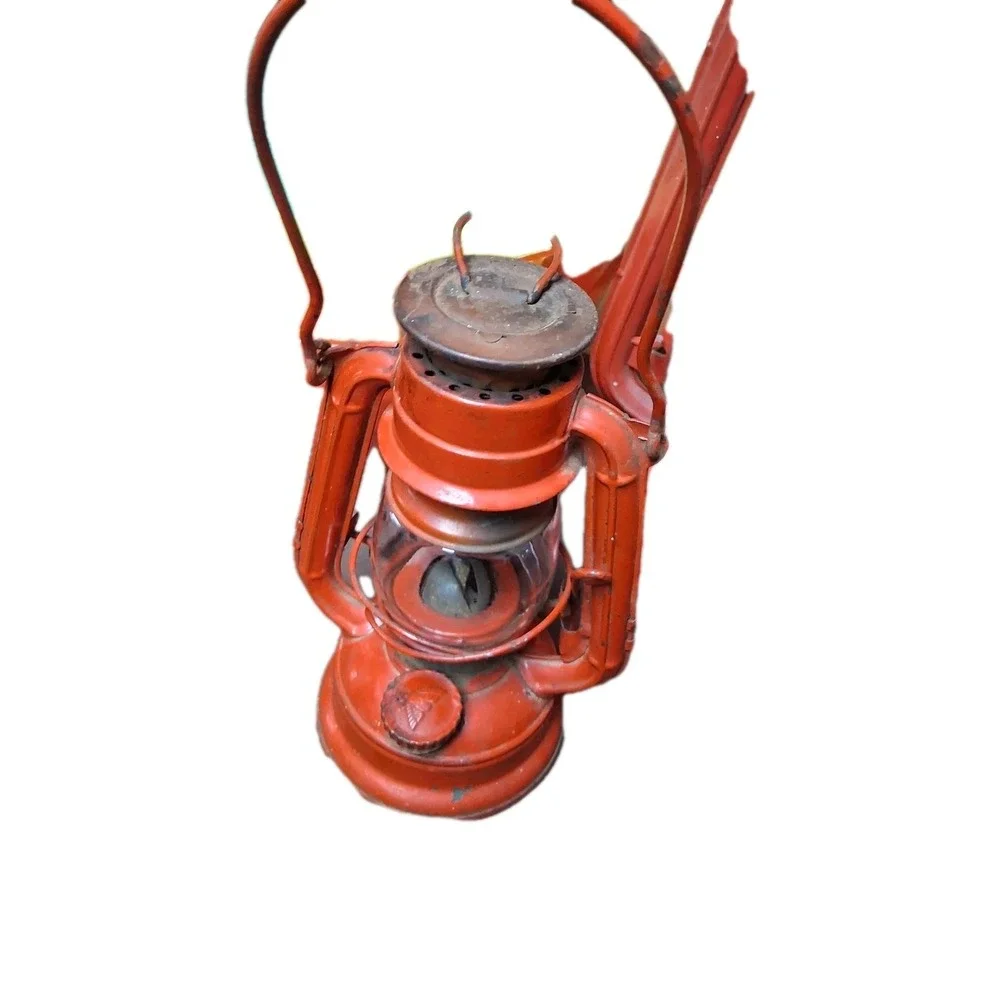 Vintage Red Metal Kerosene Lantern With Glass Globe – 10.5